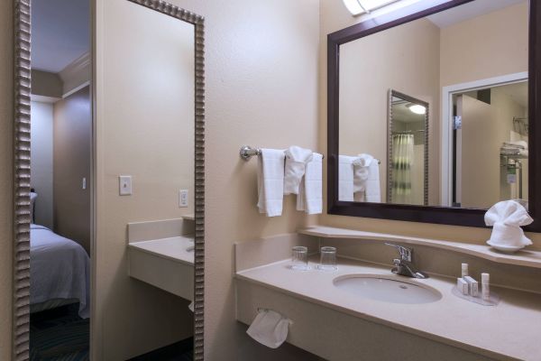 Springhill Suites By Marriott Devens Common Center - Leominster, MA