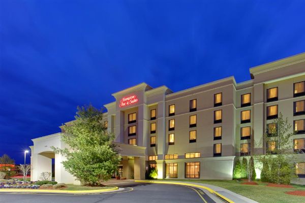 Hampton Inn & Suites Fredericksburg South - Fredericksburg, VA