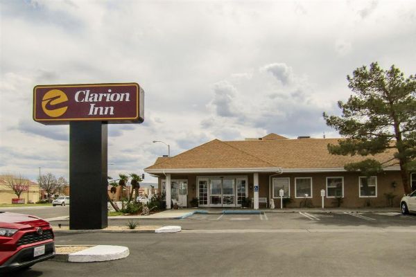Clarion Inn Near China Lake Naval Station - Ridgecrest, CA