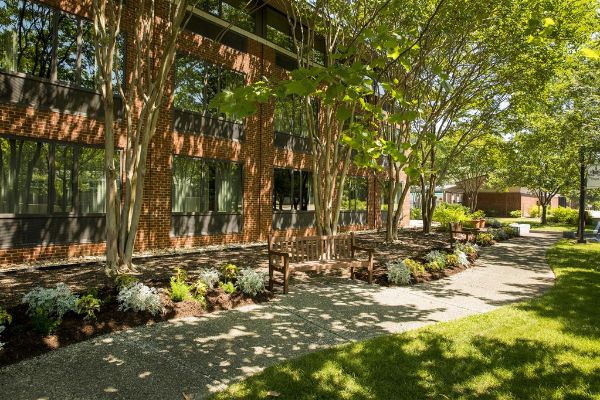 Williamsburg Woodlands Hotel And Suites - Williamsburg, VA