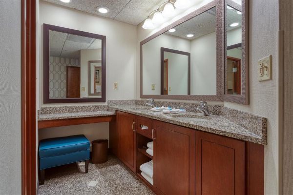 Drury Plaza Hotel St Louis Chesterfield - Chesterfield, MO