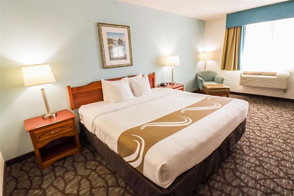 Quality Inn & Suites Sequim At Olympic National Park - Sequim, WA
