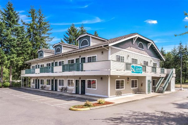 Quality Inn & Suites Bainbridge Island - Bainbridge Island, WA