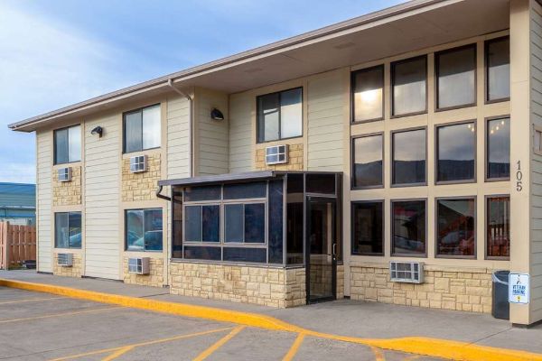 Super 8 By Wyndham Livingston Yellowstone - 리빙스턴