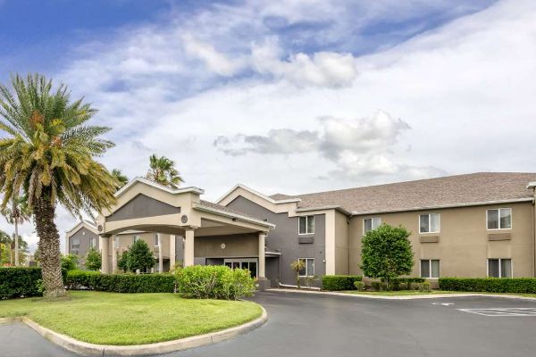 Best Western Edgewater Inn - New Smyrna Beach, FL