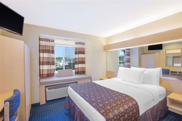 Microtel Inn & Suites By Wyndham Albertville - Guntersville, AL