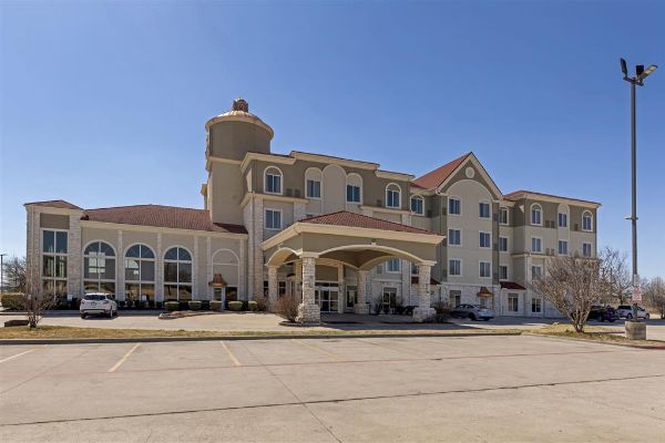 Comfort Suites Gainesville - Gainesville, TX