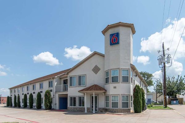 Motel 6 Hutchins - Mesquite, TX