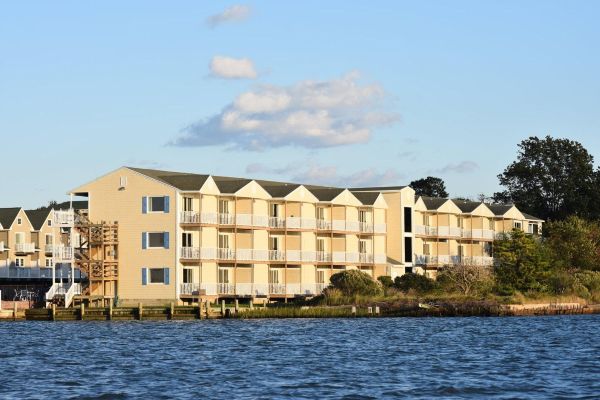 Waterside Inn Chincoteague Isl - Chincoteague, VA