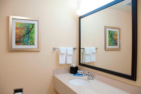 Fairfield Inn And Suites By Marriott Ames - Ames, IA
