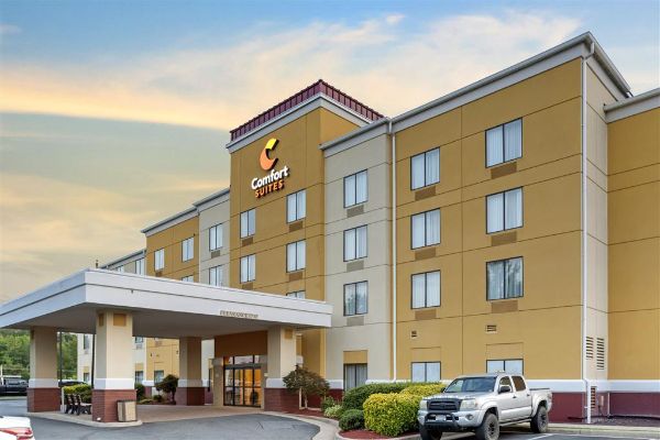 Comfort Suites Fredericksburg North - Fredericksburg, VA