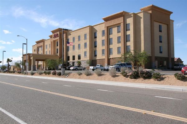 Hampton Inn & Suites Barstow - Barstow, CA