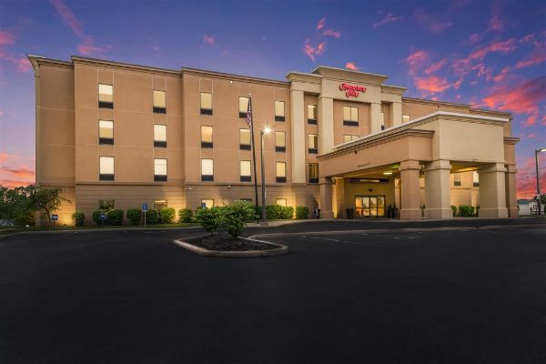 Hampton Inn Greenfield - Greenfield