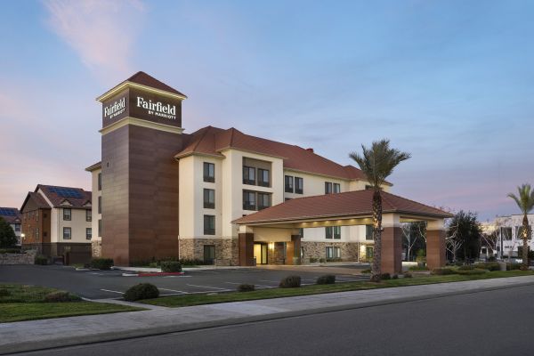 Fairfield By Marriott Inn And Suites Fresno River Park - Fresno, CA