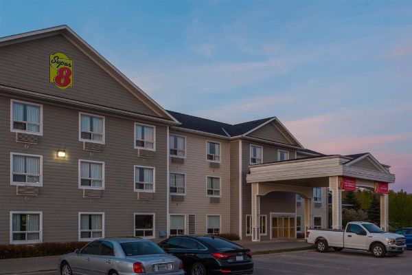 Super 8 By Wyndham Midland - Midland