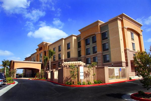 Hampton Inn & Suites Seal Beach - Seal Beach, CA