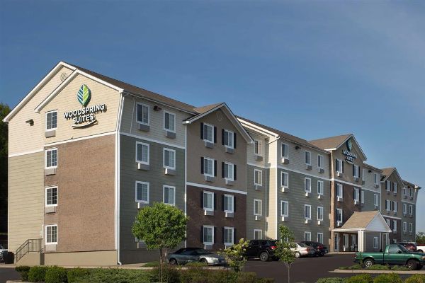 Woodspring Suites Kansas City Mission - Kansas City, KS