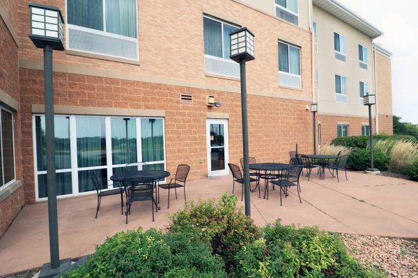 Fairfield Inn And Suites By Marriott Des Moines Airport - Des Moines, IA