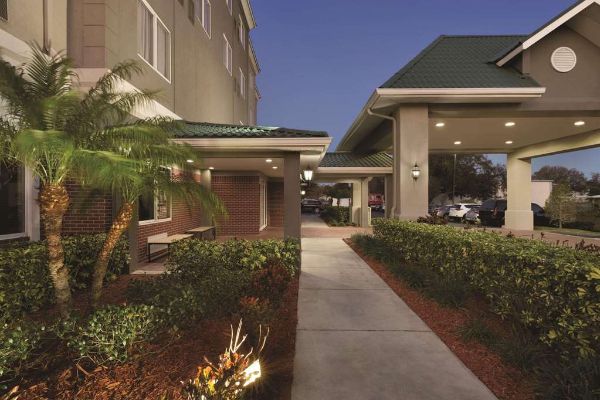 Country Inn & Suites By Radisson St. Petersburg - Clearwater Fl - Saint Petersburg, FL