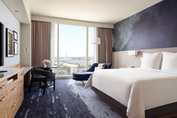 Four Seasons Hotel St. Louis - St. Louis, MO