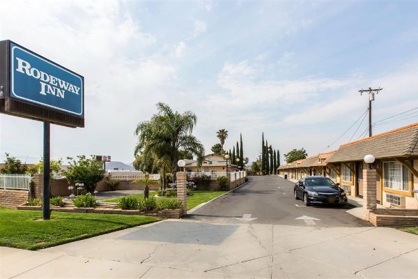 Rodeway Inn Beaumont 1-10 - Yucaipa, CA