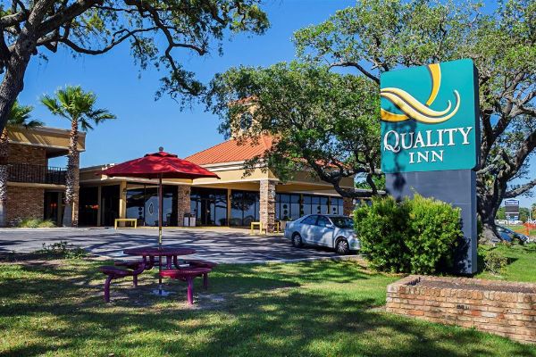Quality Inn Biloxi Beach - Biloxi, MS