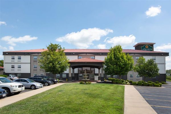 La Quinta Inn & Suites By Wyndham Blue Springs - Lee's Summit, MO