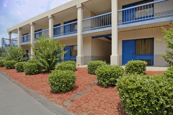 Americas Best Value Inn Ft. Jackson - Columbia