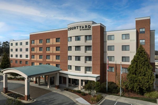Courtyard By Marriott Greensboro Airport - High Point, NC