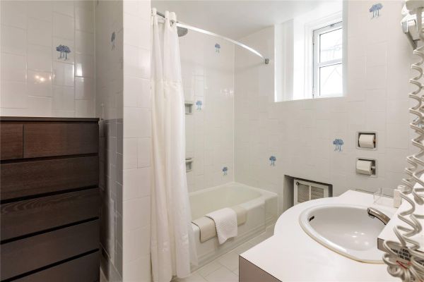 The Fort Garry Hotel Spa And Conference Centre Ascend Hotel Collection Ascend Hotel Col - Winnipeg