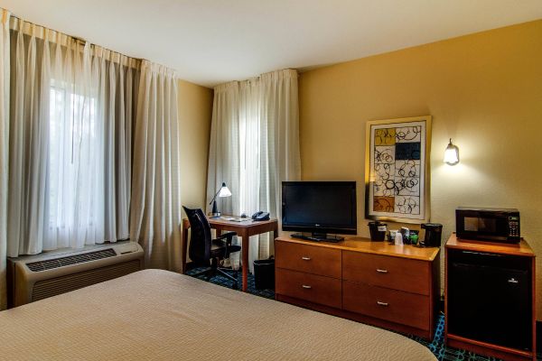 Fairfield Inn And Suites By Marriott Palm Coast I-95 - Palm Coast, FL