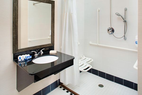 Fairfield Inn And Suites By Marriott San Antonio Seaworld Westover Hills - Helotes, TX
