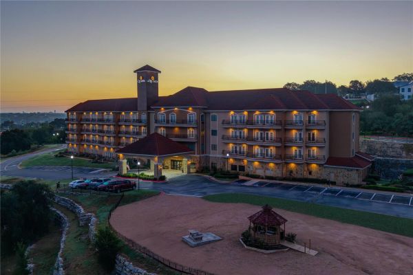 La Quinta Inn & Suites By Wyndham Marble Falls - Spicewood, TX