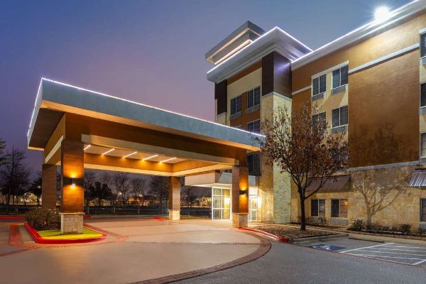 La Quinta Inn & Suites By Wyndham Austin - Cedar Park - Austin, TX