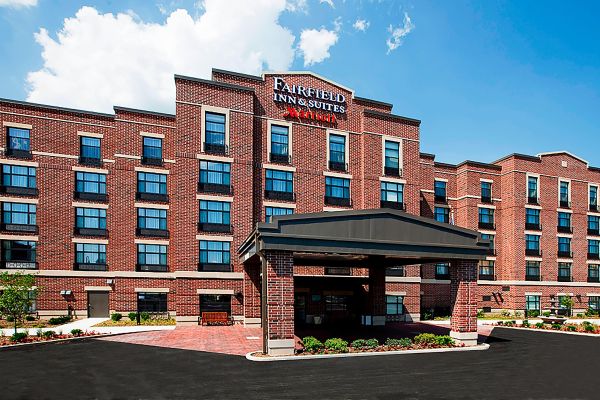Fairfield Inn And Suites By Marriott South Bend At Notre Dame - Notre Dame, IN
