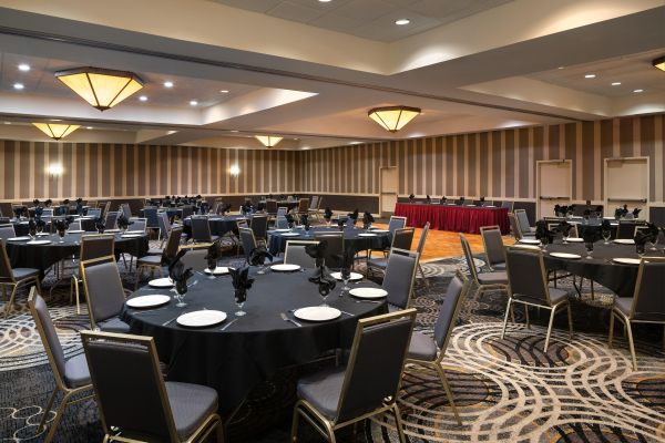 Monte Carlo Inn Barrie Suites - Barrie