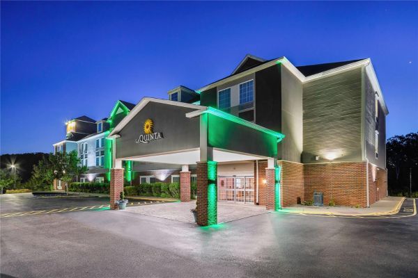 La Quinta Inn & Suites By Wyndham Stonington-mystic Area - Stonington