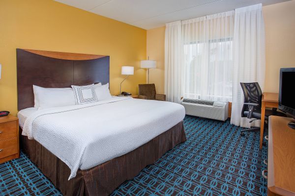 Fairfield Inn And Suites By Marriott Sevierville Kodak - Sevierville, TN