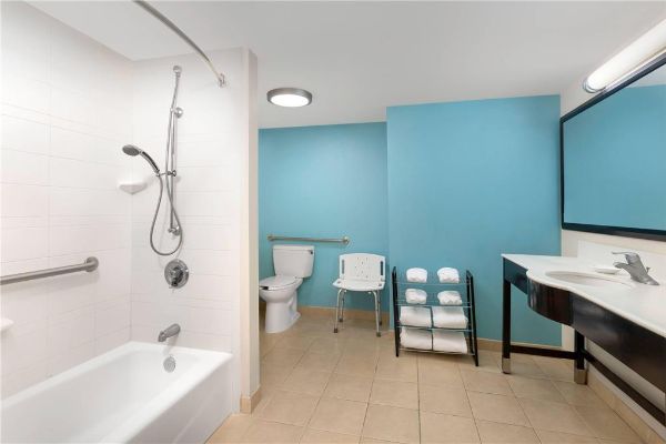 Comfort Suites Lake City - Lake City, FL