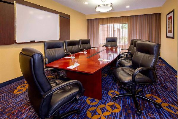 Sonesta Select Durham Research Triangle Park - 卡瑞