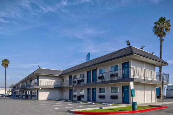 Motel 6 Anaheim - Fullerton East - Anaheim, CA