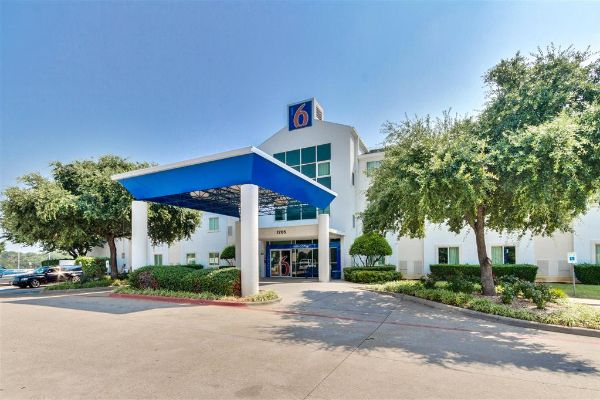 Motel 6 Dallas Lewisville - 어빙