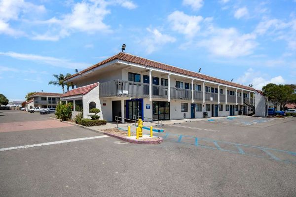 Motel 6 Lompoc - Lompoc, CA