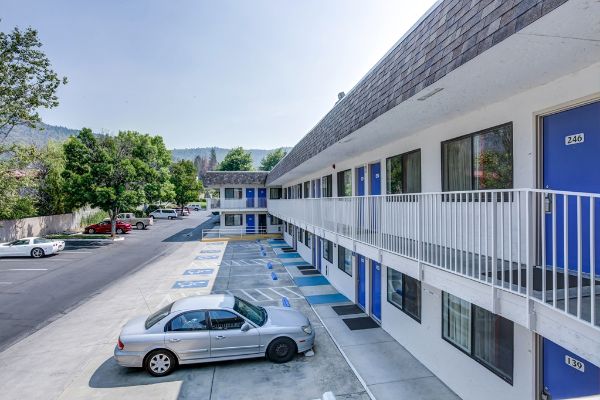 Motel 6 Grants Pass - Grants Pass, OR