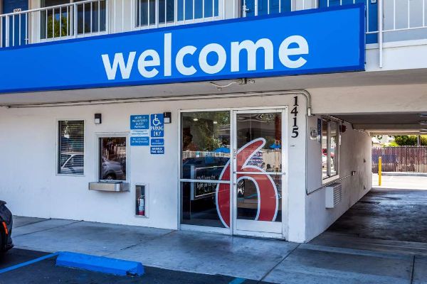 Motel 6 Sacramento Downtown - Sacramento, CA
