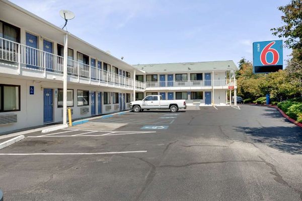 Motel 6 Bellingham - Bellingham, WA