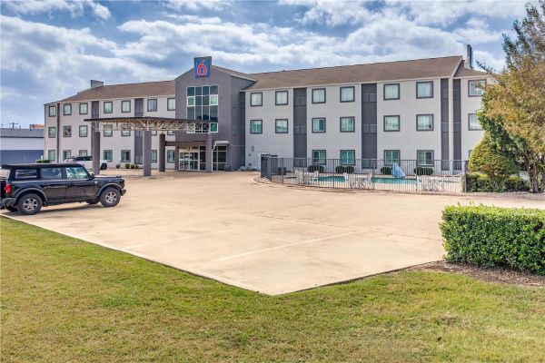 Motel 6 Killeen - Killeen, TX