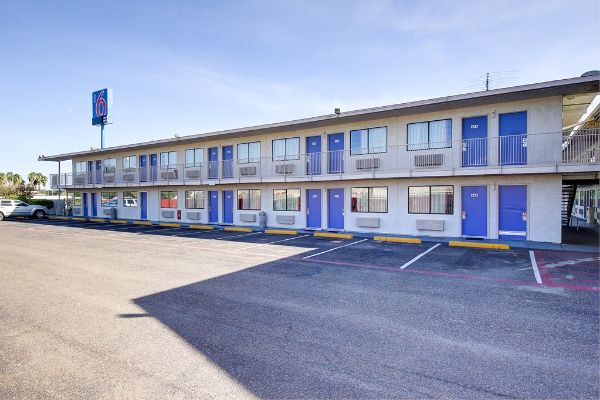 Motel 6 Laredo South - Laredo, TX