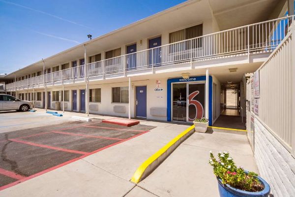 Motel 6 Phoenix Sun City Youngtown - Phoenix, AZ