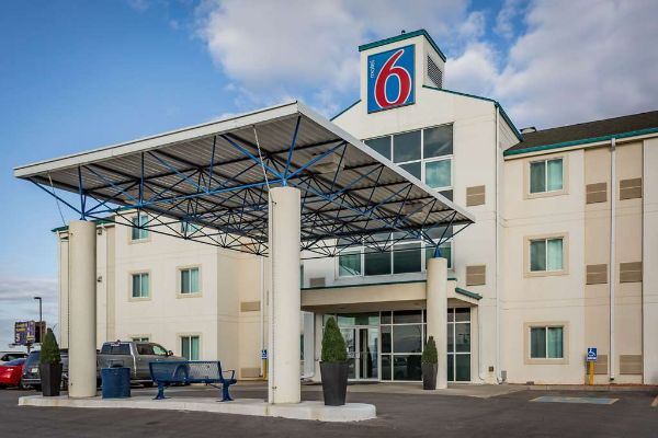Motel 6 Saskatoon Sk - Saskatoon